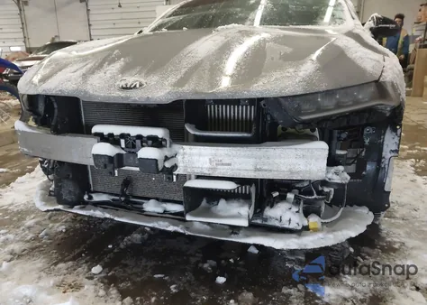 2021 Kia K5 Gt-Line z USA, uszkodzony, nr VIN 5XXG64J27MG057868